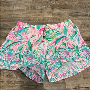 Women’s size XS colorful, lightweight, Lily Pulitzer shorts